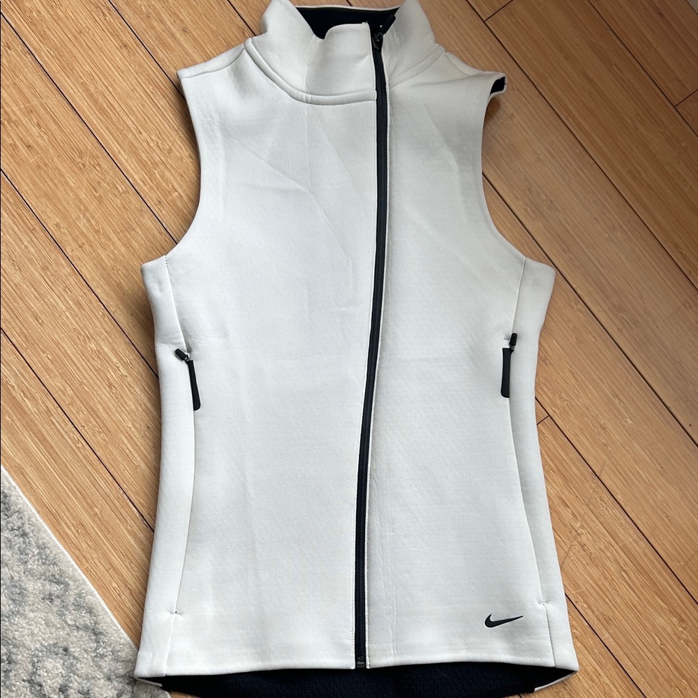 Nike Ivory Sleeveless Zip-Up Vest
